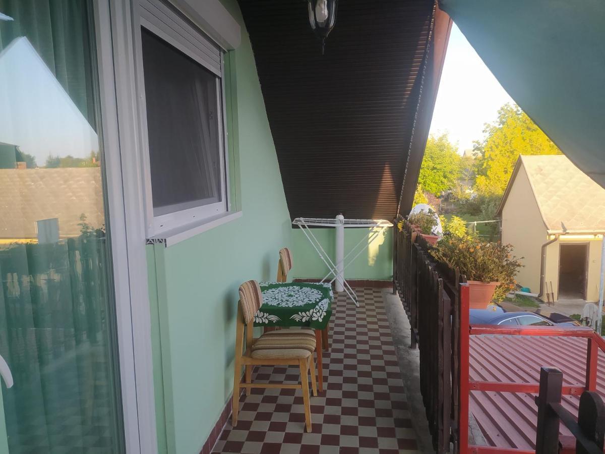 Etus Vendeghaz Villa Balatonfenyves Exterior photo